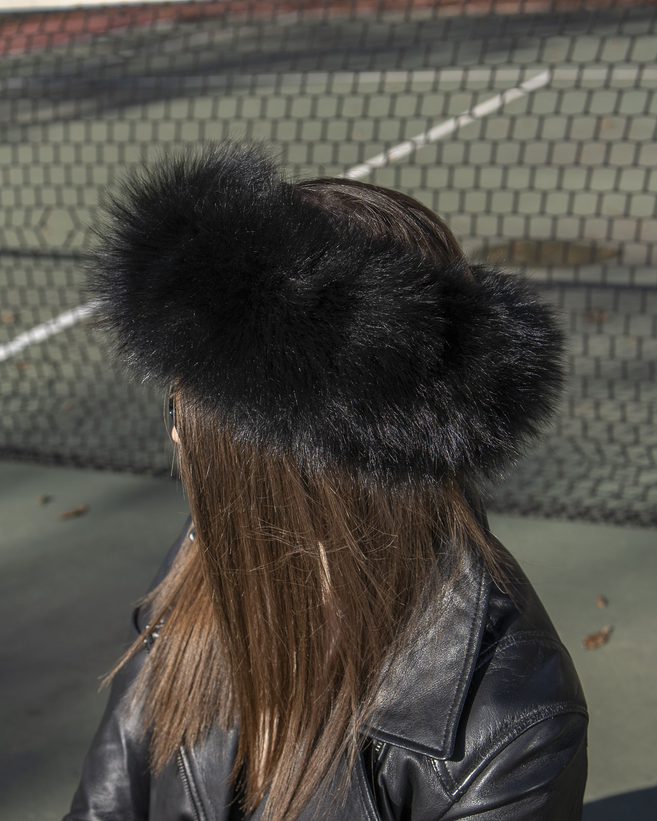 Fox fur headband in black color