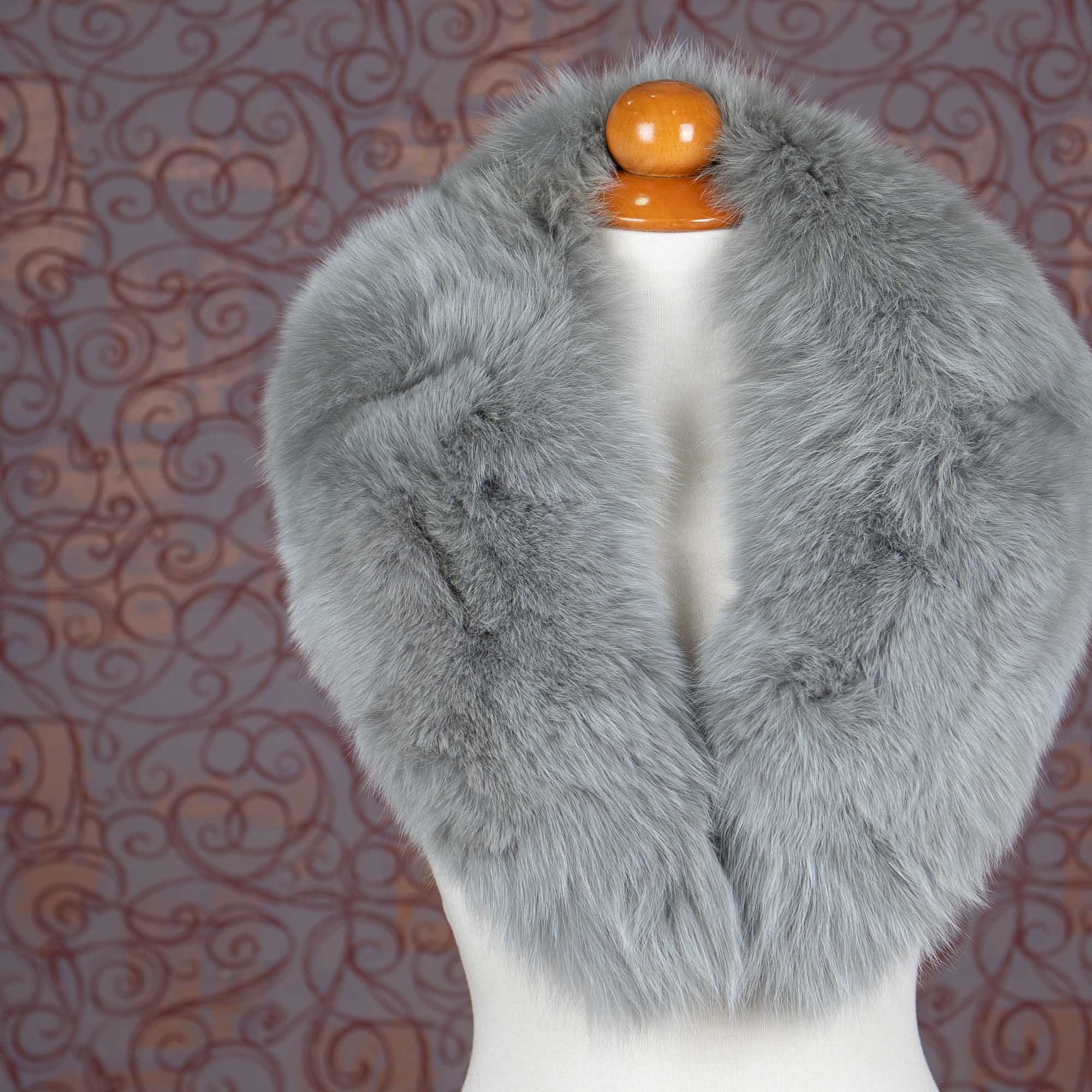 Fox fur collar in a gray color