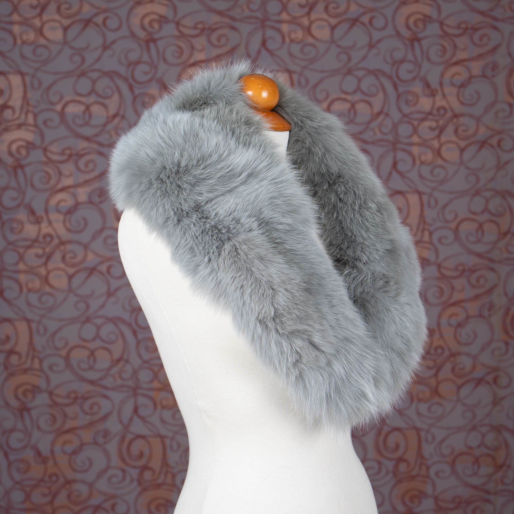 Fox fur collar in a gray color