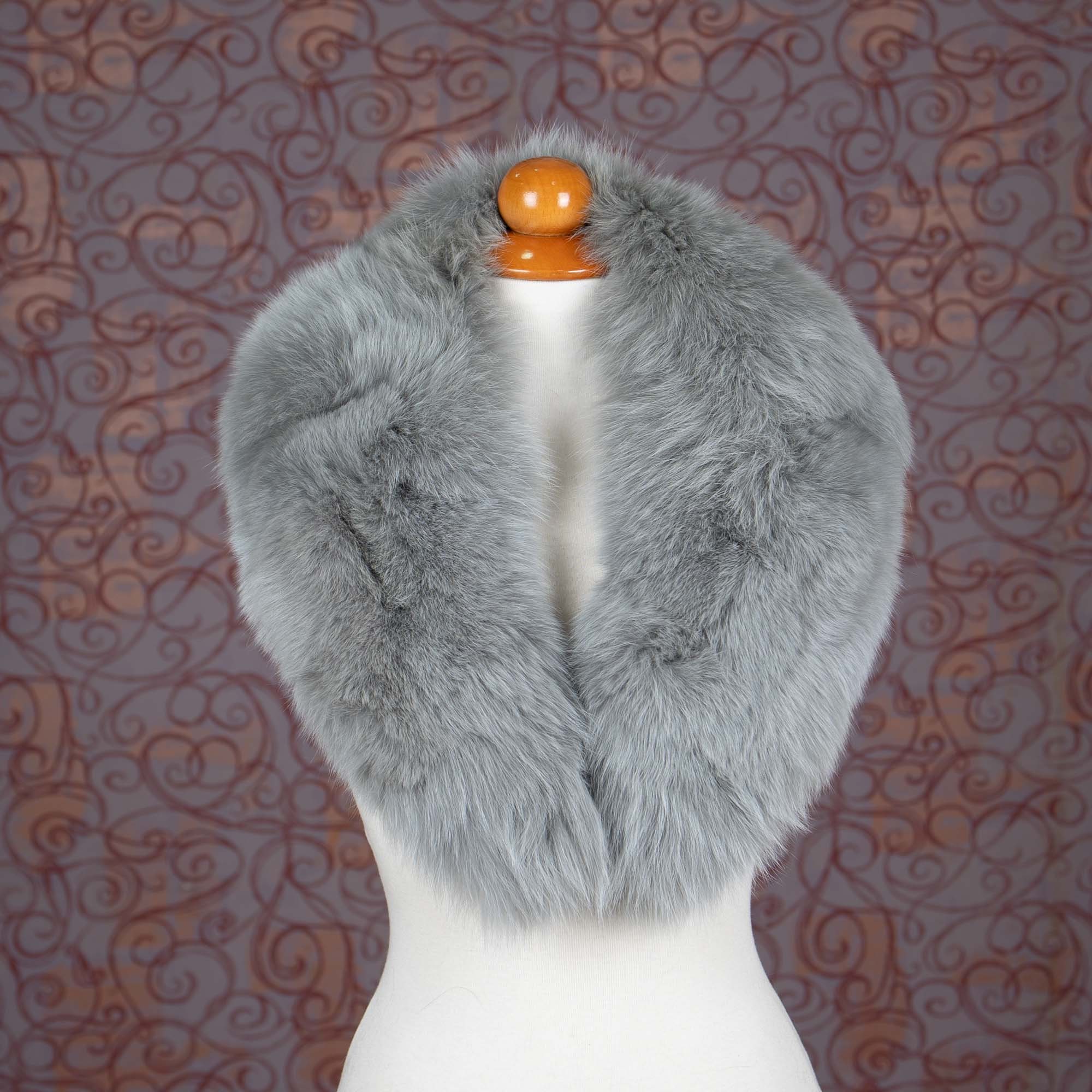 Fox fur collar in a gray color