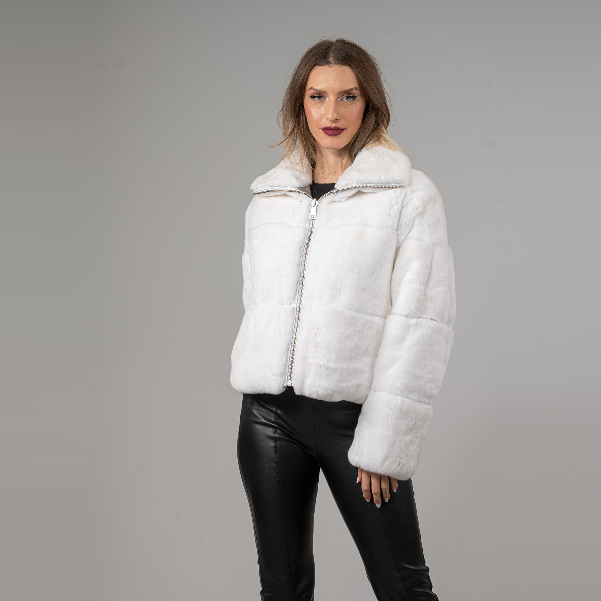 Reversible rabbit fur jacket in white color