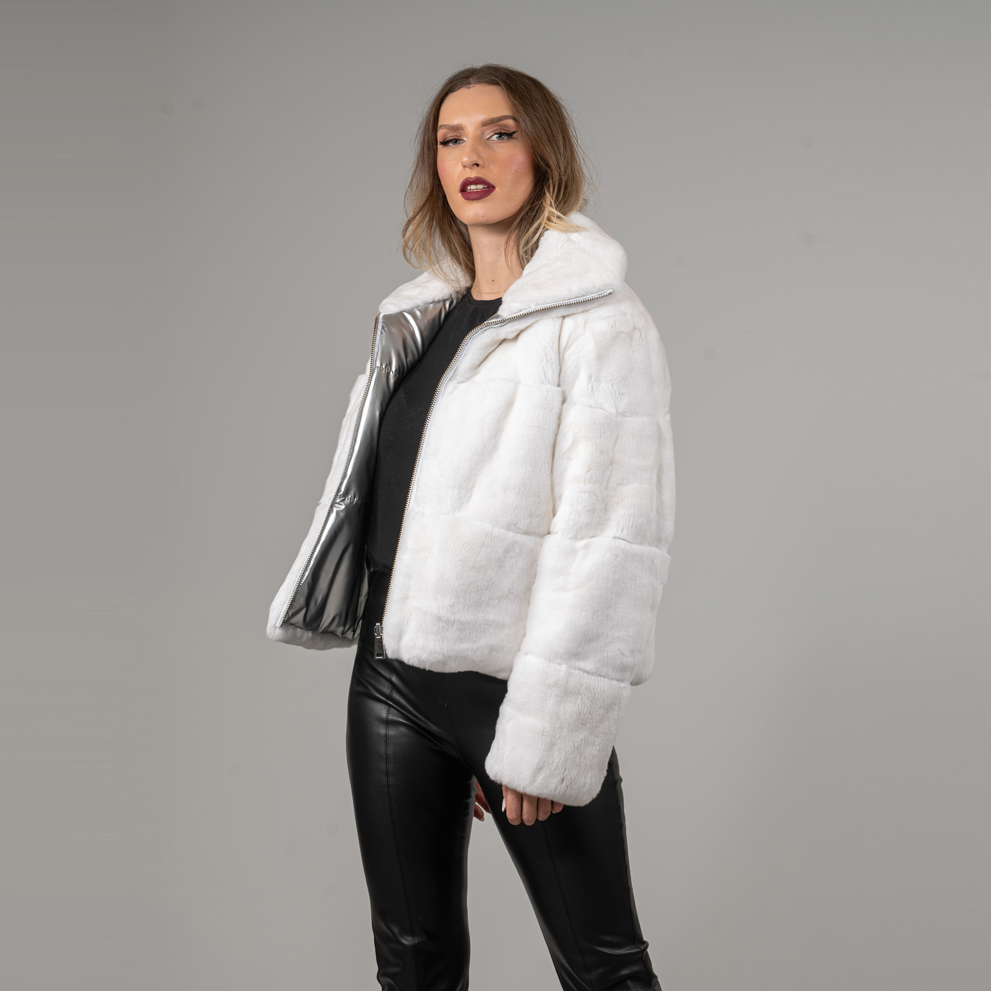 Reversible rabbit fur jacket in white color